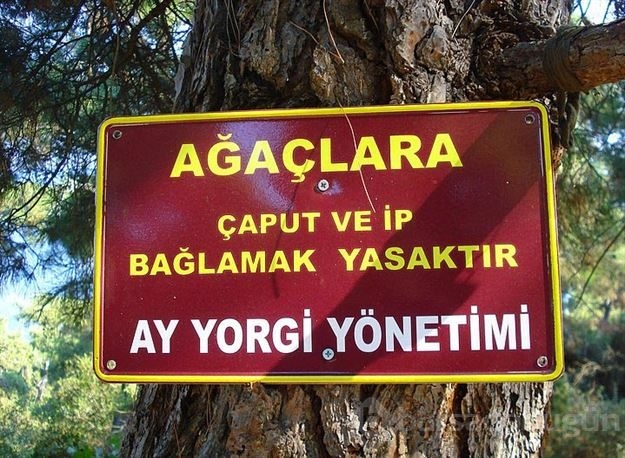 İbretlik yasak tabelaları...