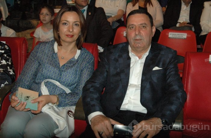 Bursa'da festival coşkusu 'Kavafis' ile başladı...

