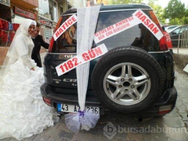 Gelin arabalarındaki en ilginç yazılar...