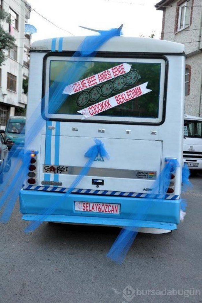 Gelin arabalarındaki en ilginç yazılar...