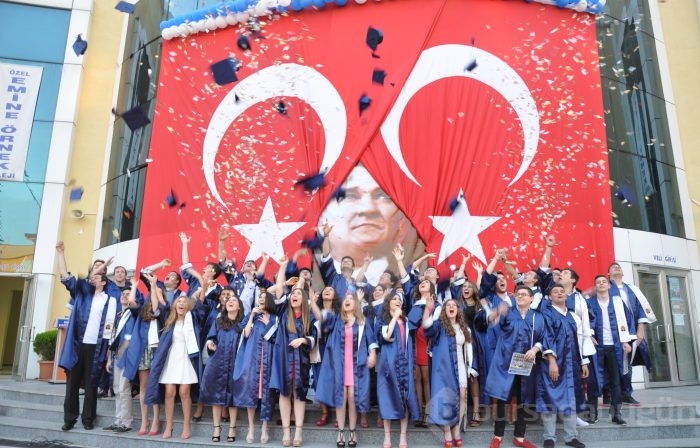 Emine Örnek Anadolu Lisesi'nde Mezuniyet heyecanı..