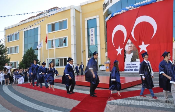 Emine Örnek Anadolu Lisesi'nde Mezuniyet heyecanı..