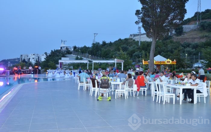 Tirilye Marin Club'den 'Yaza Merhaba Partisi'