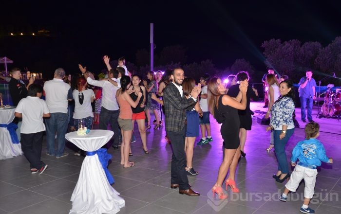 Tirilye Marin Club'den 'Yaza Merhaba Partisi'