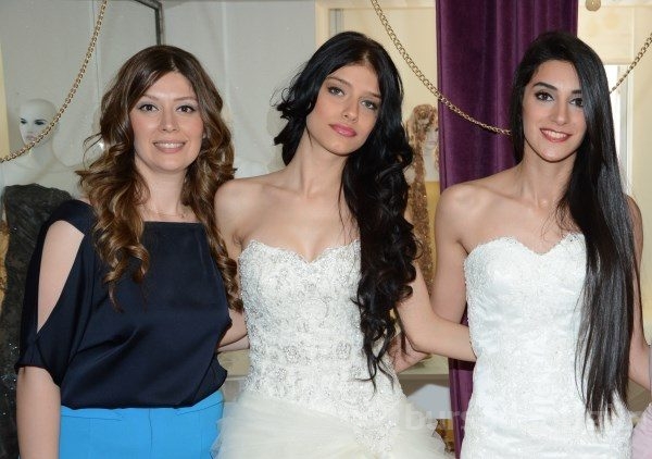 ASR Moda Bursa'da Görkemli bir Defile'ile açıldı...