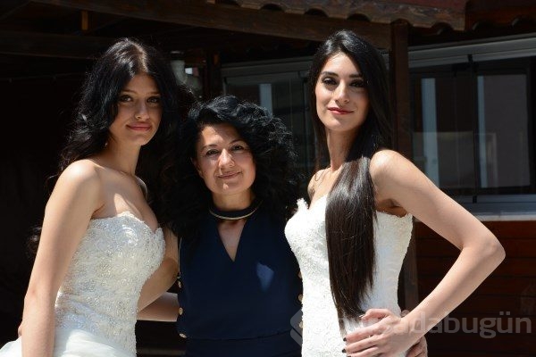 ASR Moda Bursa'da Görkemli bir Defile'ile açıldı...