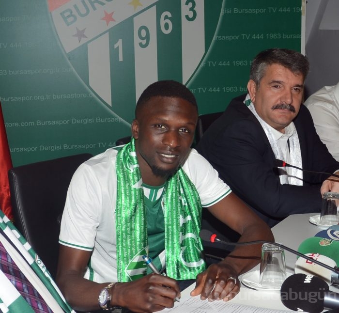 Bakaye Traore resmen Timsah oldu!