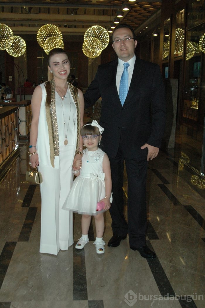 Seçkin Onur erkekliğe ilk adımı atttı...
