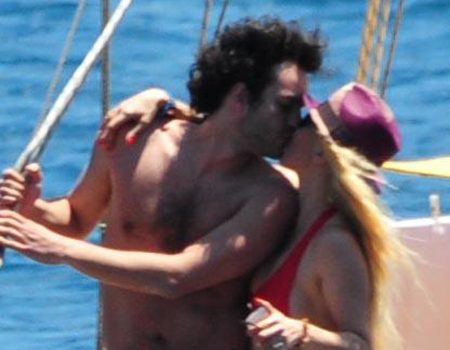 Hande Yener kameralara böyle yakalandı