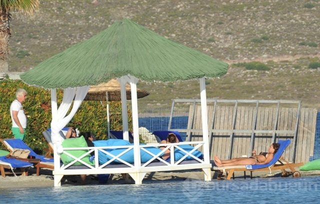 Hülya Avşar kameralara böyle yakalandı