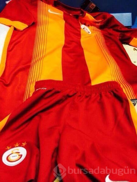 Galatasaray'ın yeni formaları basına sızdı