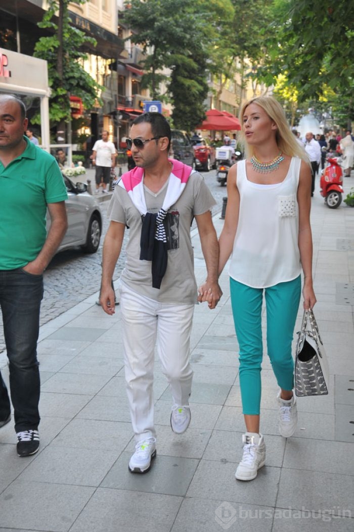 Serdar Ortaç'ın eşi isyan etti