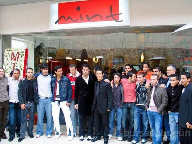 Ünlülerin eski fotoğrafları