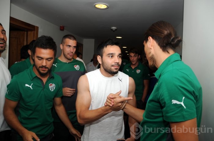 Volkan Şen'e doğum günü sürprizi