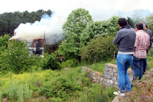 Ünlü yapımcı Atiye Rezzan Metin yangında hayatını kaybetti