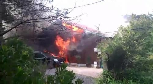 Ünlü yapımcı Atiye Rezzan Metin yangında hayatını kaybetti