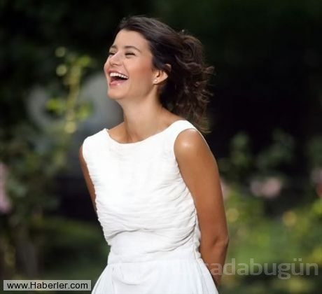 Beren Saat babasını düğüne çağırmadı