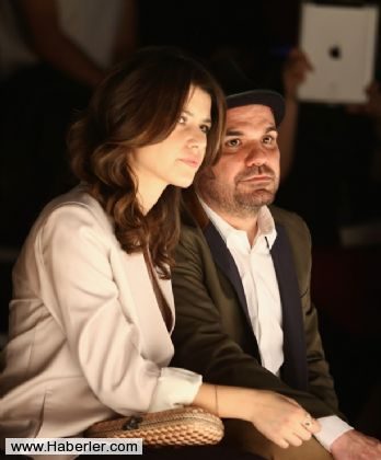Beren Saat babasını düğüne çağırmadı