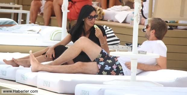 Neslişah Erkoçlar ve Engin Altan Düzyatan ön balayında