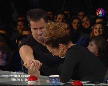 Acun Ilıcalı: Hülya Avşar Eylül'de TV8'de