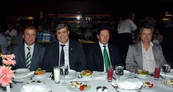Bursaspor'dan Chikhura yönetimine yemek