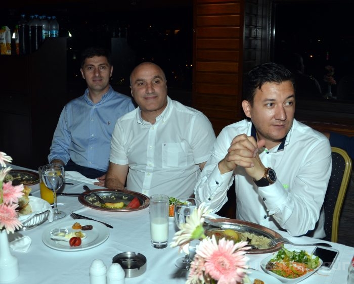 Bursaspor'dan Chikhura yönetimine yemek