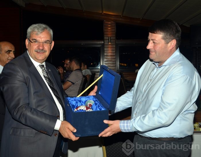 Bursaspor'dan Chikhura yönetimine yemek