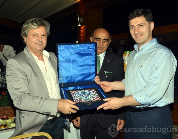 Bursaspor'dan Chikhura yönetimine yemek