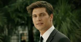 Çağatay Ulusoy Serenay'ın adını duymak istemedi