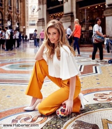 Sinem Kobal'ın İsrail'le ilgili yazısı tepki topladı