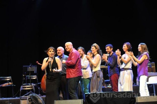 Sezen Aksu'dan Gazze'ye ağıt!