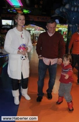 Ali Ege,Ağaoğlu gibi büyümüyor.