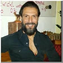 Pars babasıyla çok mutlu
