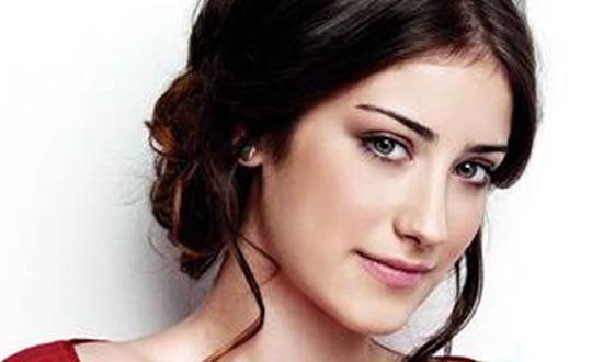 Hazal Beren'i geçti