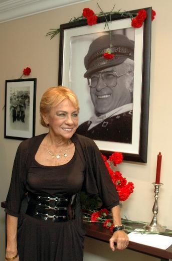 Çolpan İlhan vefat etti