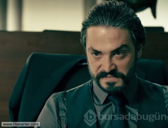 Ahmet Kural ve Burcu Kıratlı Çeşme'de pişti oldu