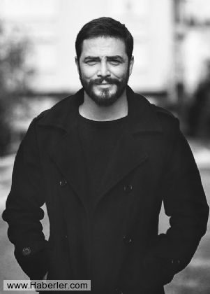 Ahmet Kural ve Burcu Kıratlı Çeşme'de pişti oldu