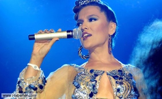 Demet Akalın, kiloları yüzünden nasıl saklanacağını bilemedi