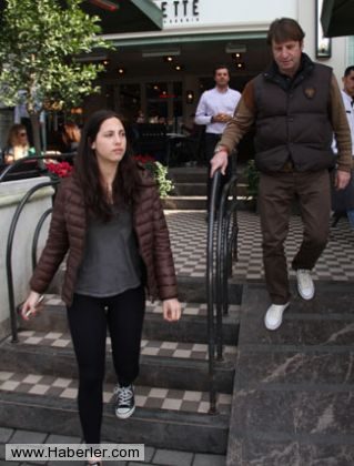 Çilingiroğlu ve eski eşi Tanyolaç,birlikte tatile çıktı