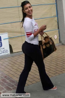 Kim Kardashian kaslı vücut yaptı