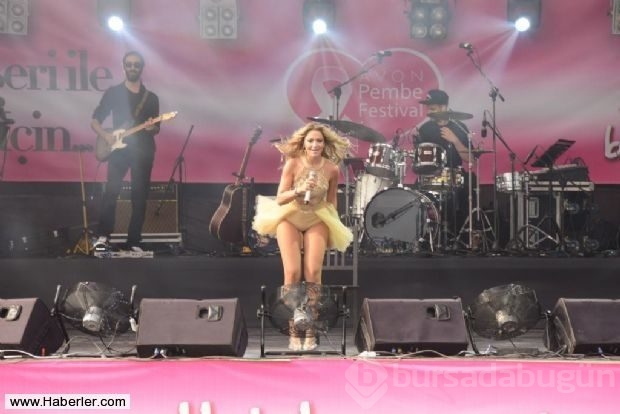 Hadise:Sınırlarınızı aşın, aşkta sınır tanımayın
