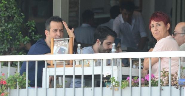 Sarp Apak'a tatil yok!