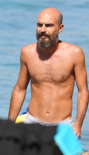 Playboy  Berk Suyabatmaz Deniz Marşan'la tatilde