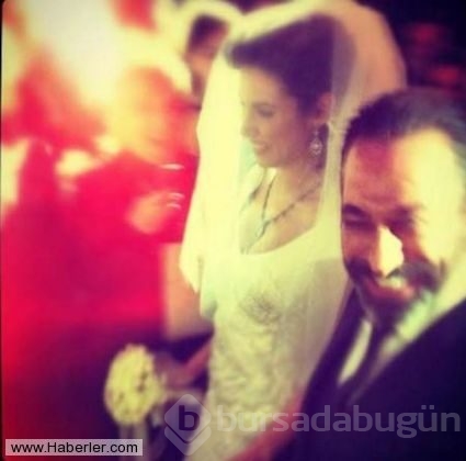 Cem Yılmaz ailesiyle oğlu Kemal'in 2. yaş gününü kutladı