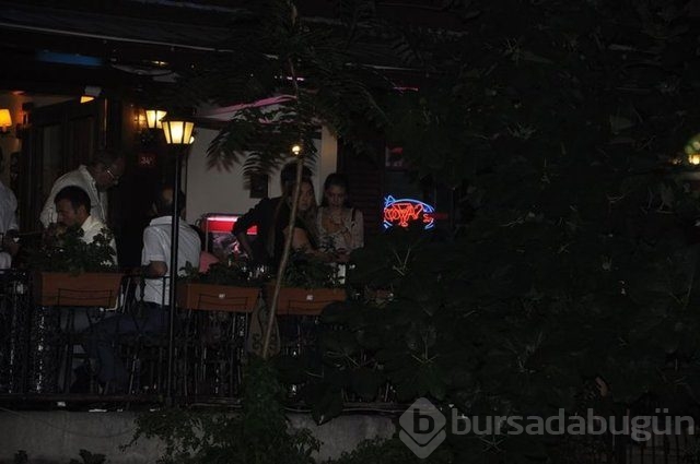 Neslihan Atagül ve Kadir Doğulu'dan riskli kaçış!