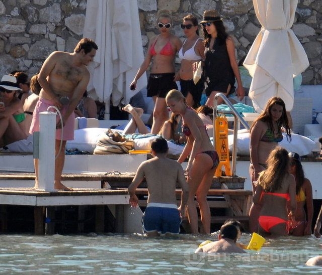 Serdar Ortaç'a terapi gibi tatil!