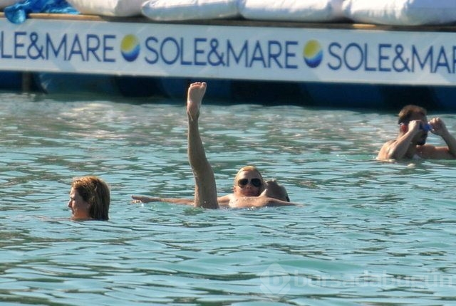 Serdar Ortaç'a terapi gibi tatil!