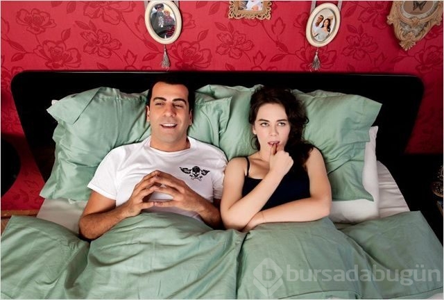 Demet Evgar ile Emre Karayel öpüşürken yakalandı