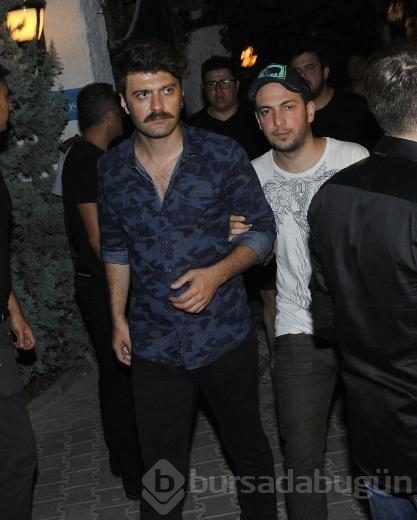 Komik adamlar eğlencede...
