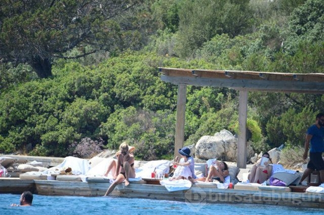 Kate Moss ve Naomi Campbell Bodrum'da ortalığı birbirine kattı